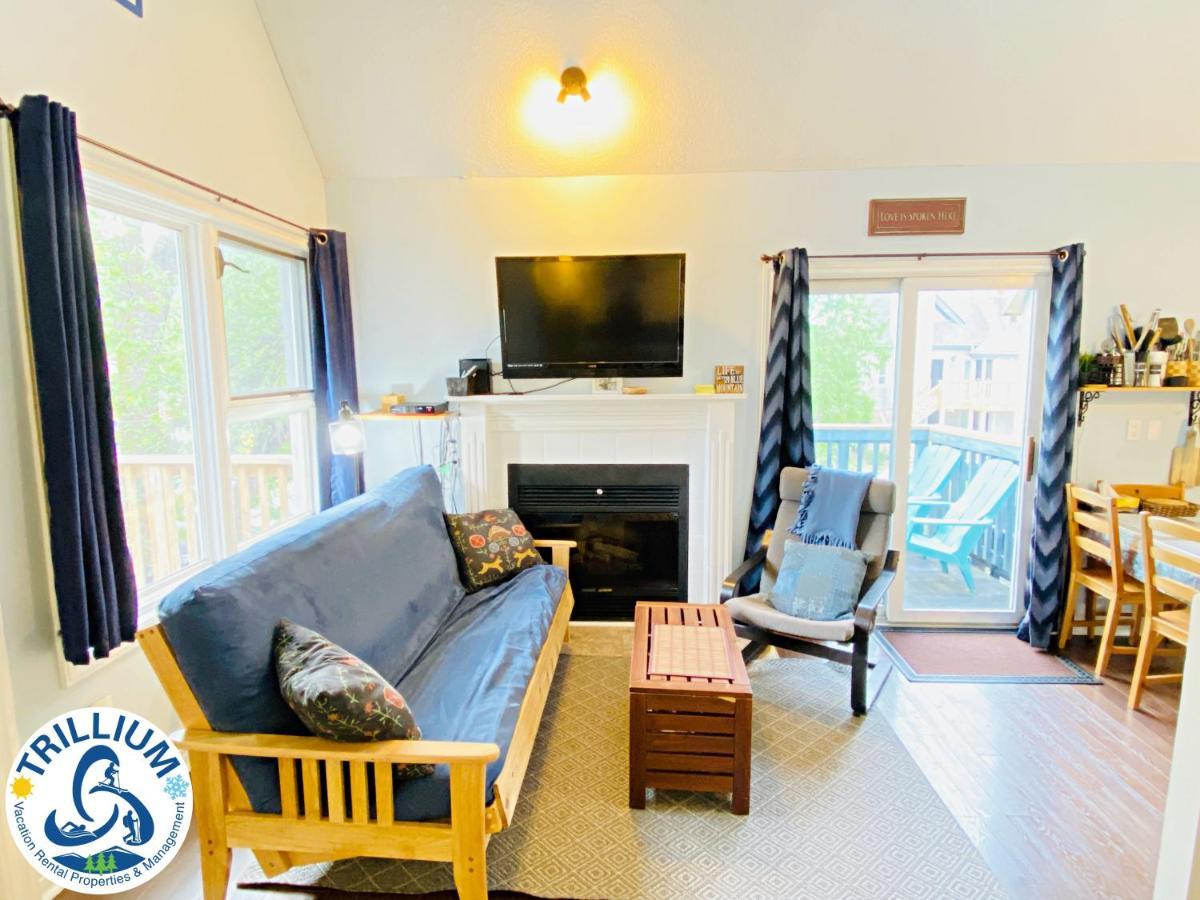 Cozy Studio Loft With 2 Baths Next To Slopes The The Blue Mountains Exterior foto